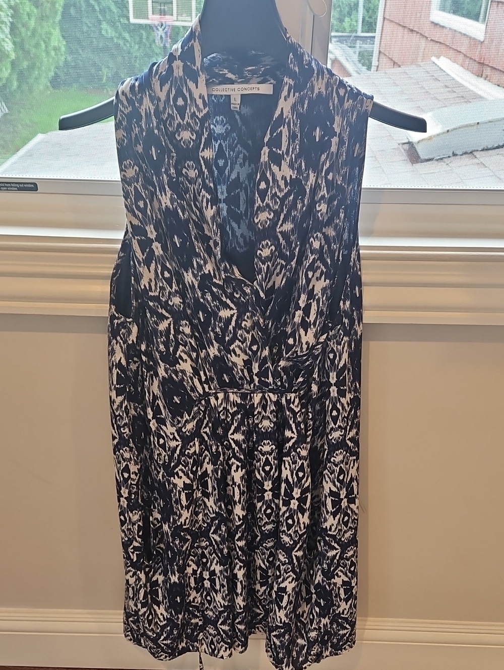 Collective Concepts Blue and White Printed Sleeveless Dress